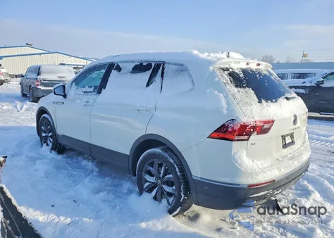 2022 Volkswagen Tiguan Se z USA, uszkodzony, nr VIN 3VV2B7AX1NM048264